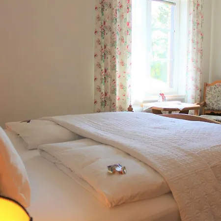 Hotel Landhotel Hubertus 3*